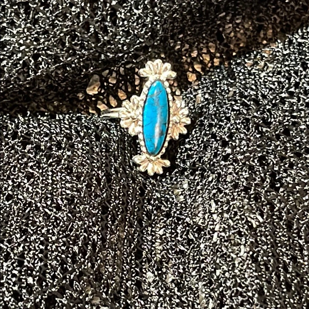 Elegant Silver and Blue Women's Ring